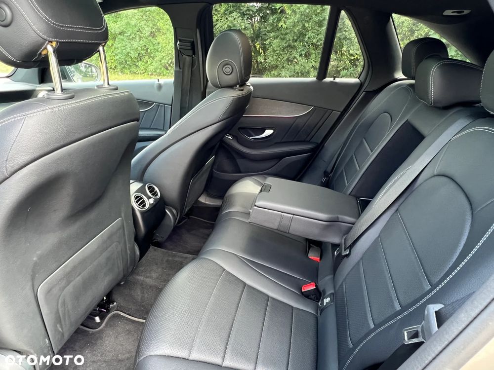 Mercedes-Benz GLC 300 4-Matic - 8