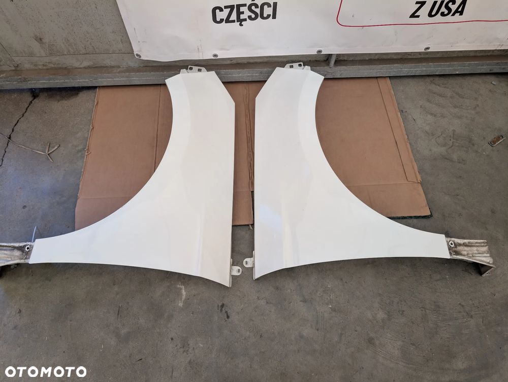 Błotnik przód prawy,lewy w kolor AZ ford edge 2016/2024 - 2