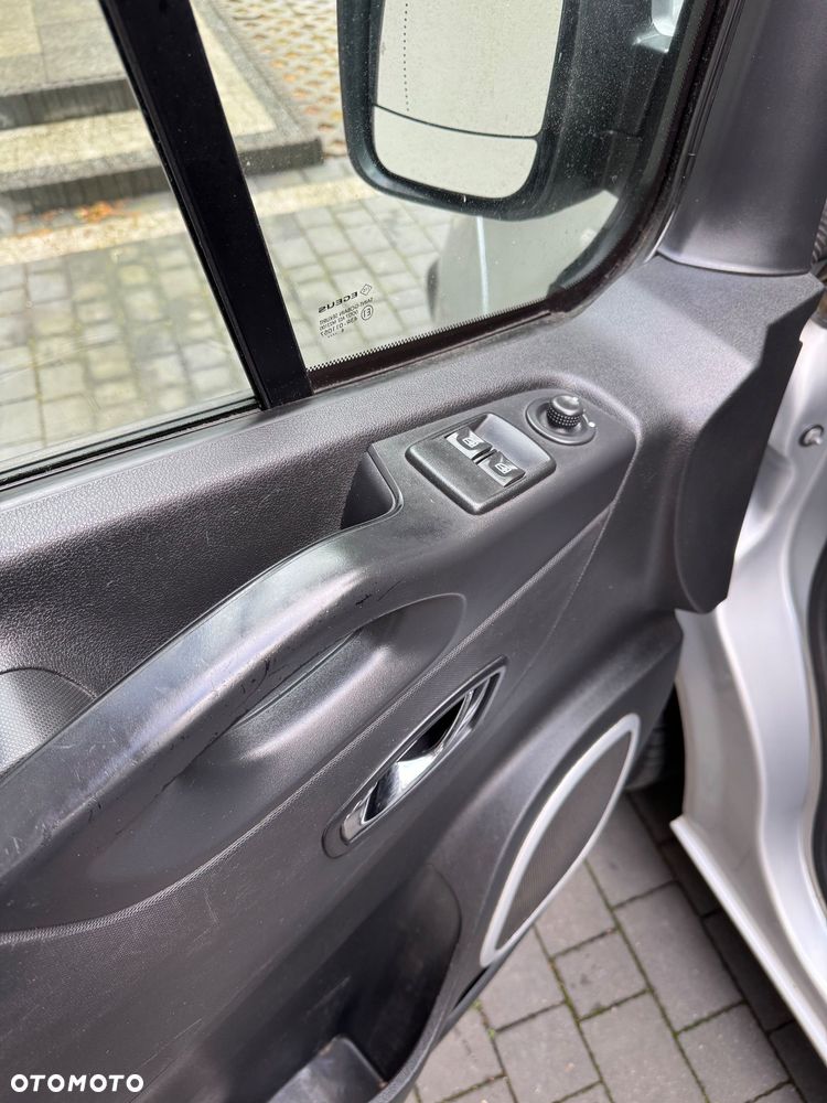 Renault Trafic Grand Passenger 3,0t Pack Clim - 13