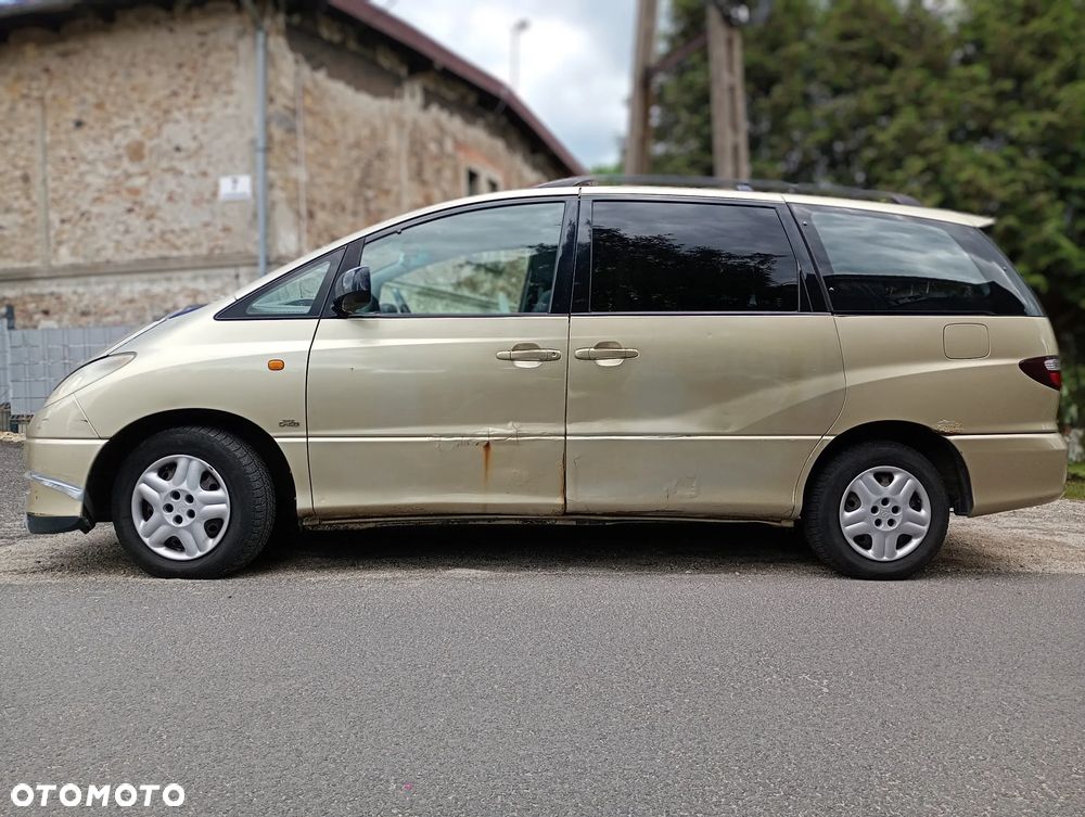 Toyota Previa - 2