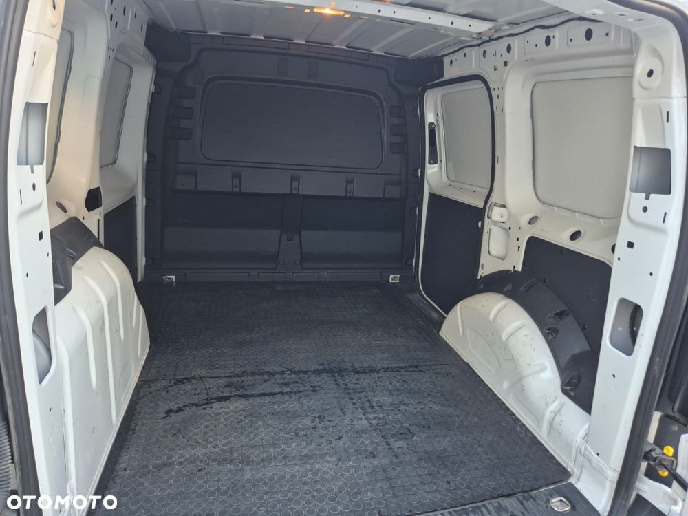 Volkswagen Caddy - 16