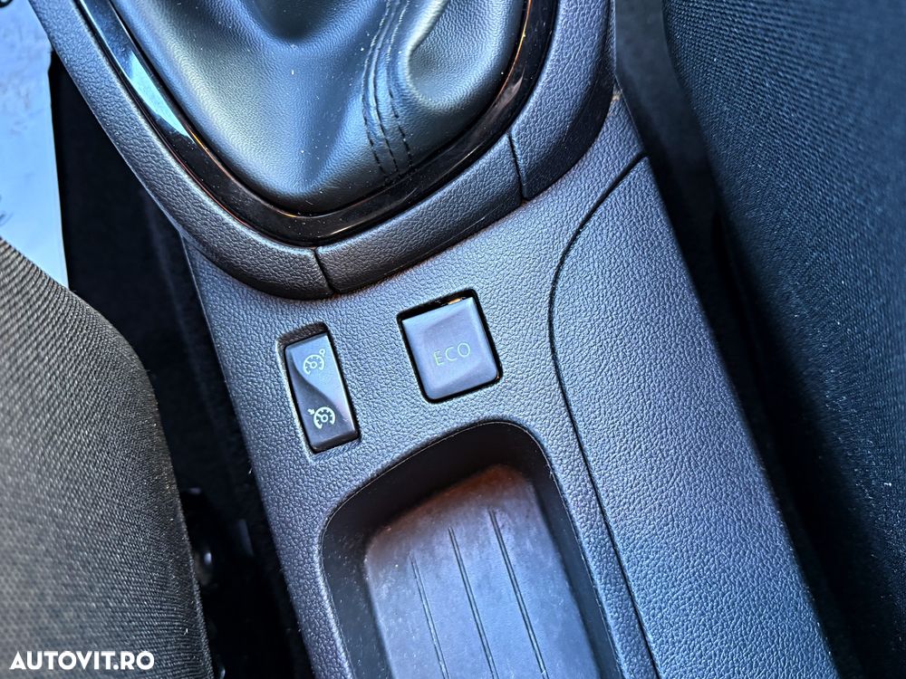 Renault Clio Energy dCi 90 Start & Stop LIMITED 2018 - 24