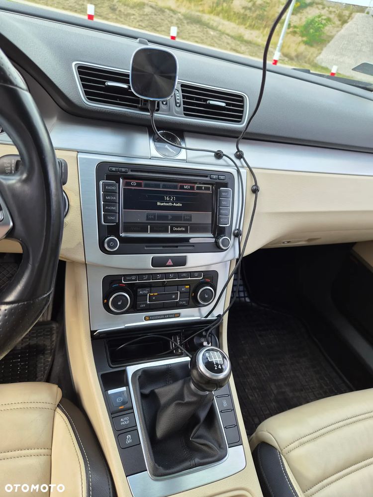 Volkswagen Passat CC - 19