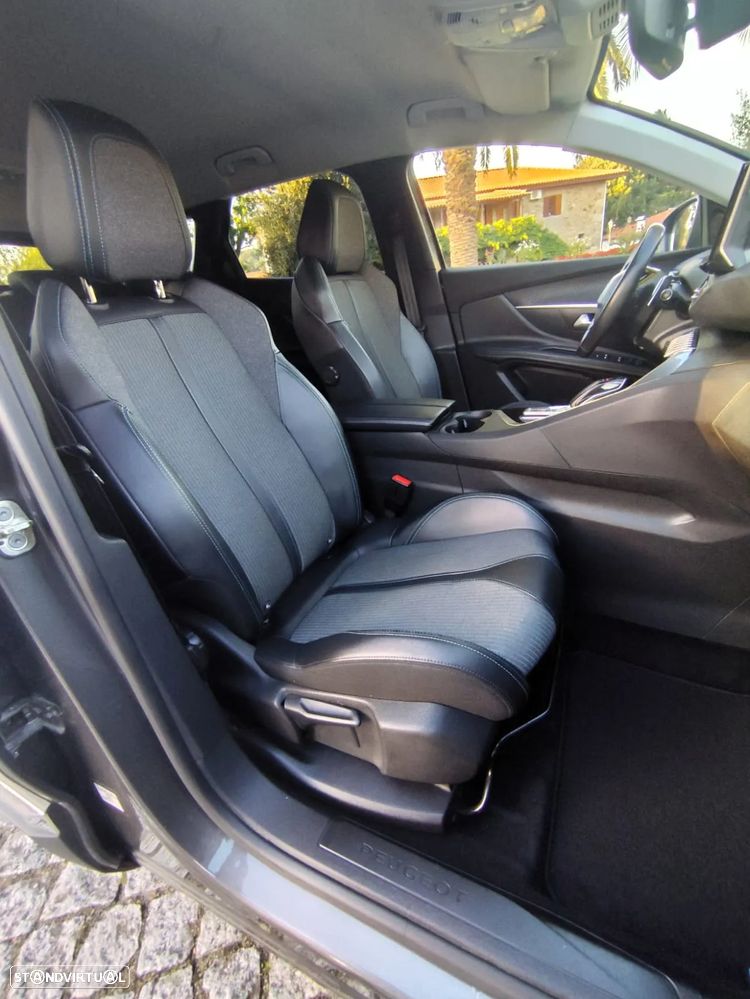 Peugeot 3008 1.6 Hybrid Allure e-EAT8 - 12