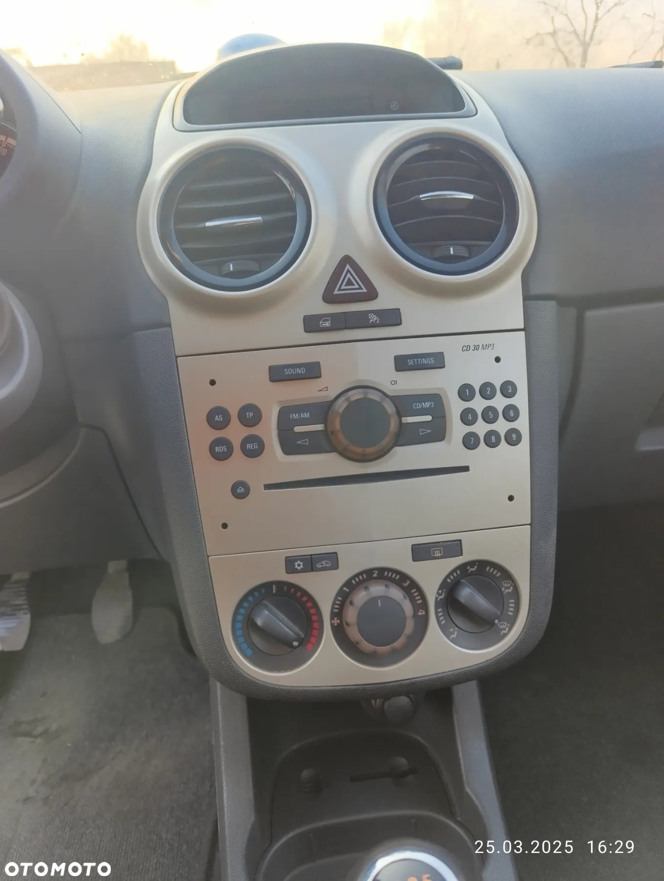 Opel Corsa 1.2 16V Cosmo - 14