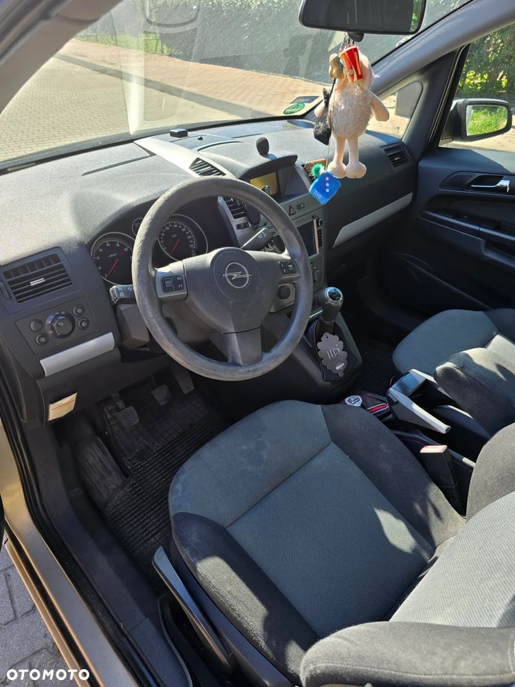 Opel Zafira 1.6 Enjoy - 7