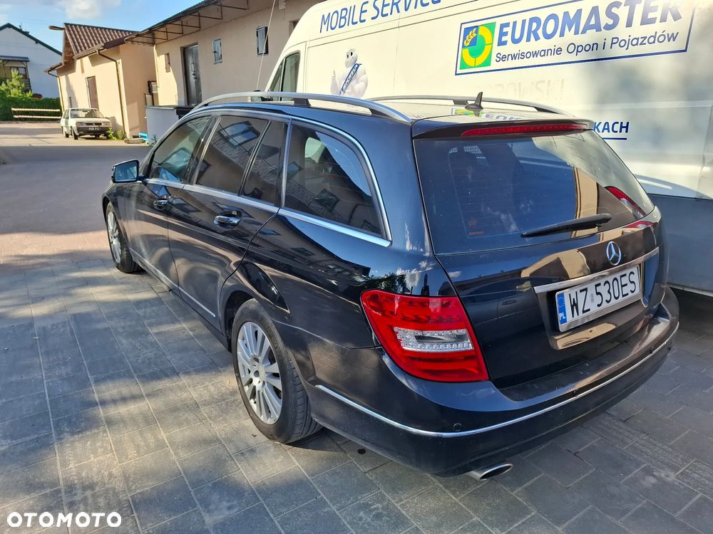 Mercedes-Benz Klasa C 220 d 4-Matic 7G-TRONIC - 4