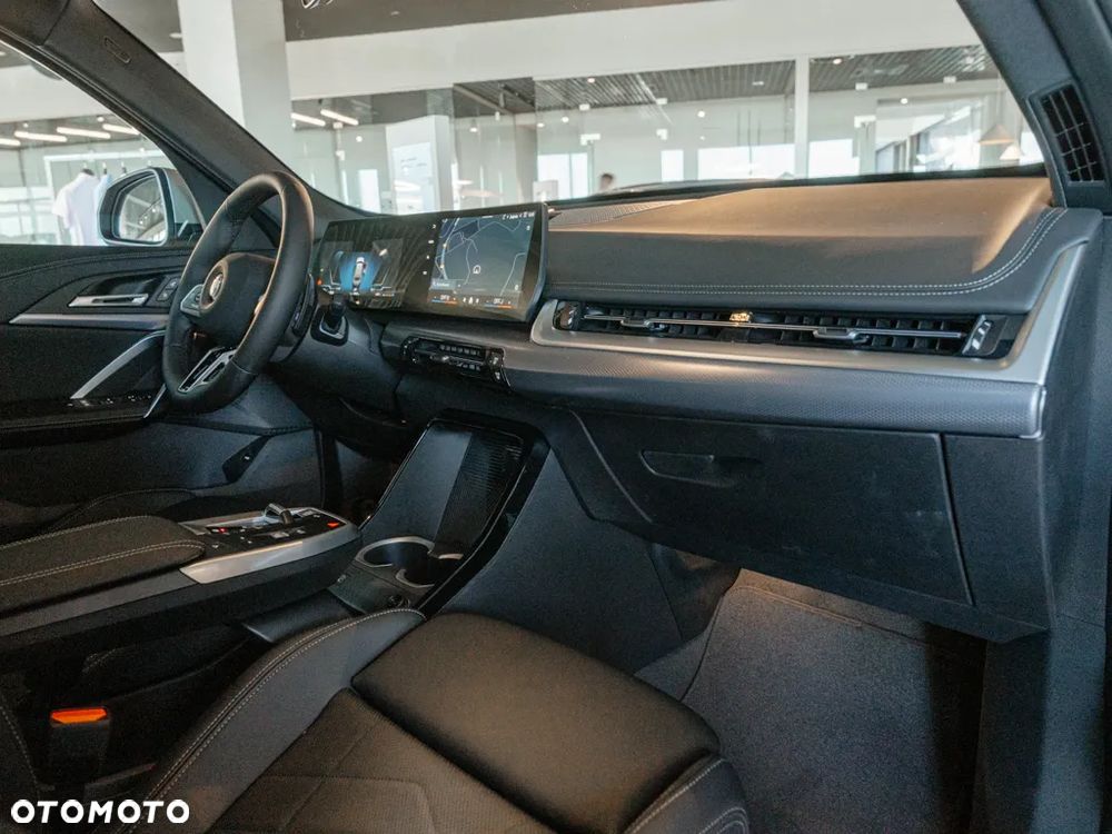 BMW X1 sDrive18i - 9