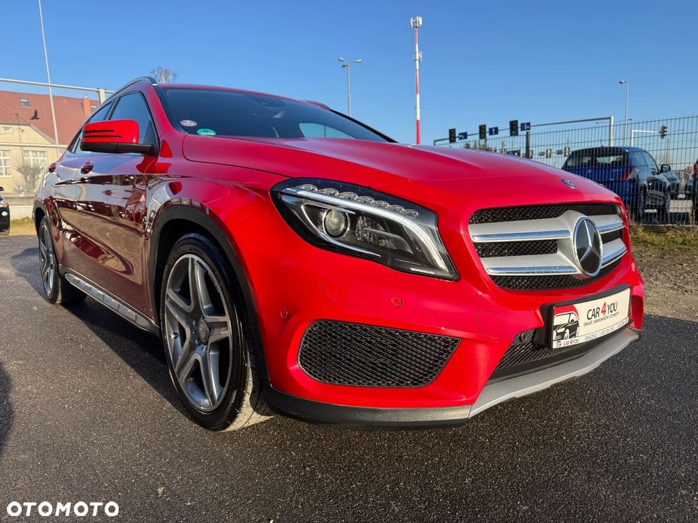 Mercedes-Benz GLA 250 4Matic 7G-DCT AMG Line - 12