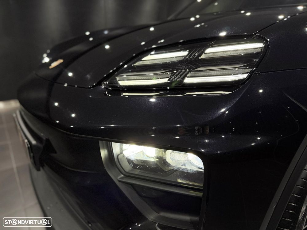 Porsche Macan Electric 4 - 10