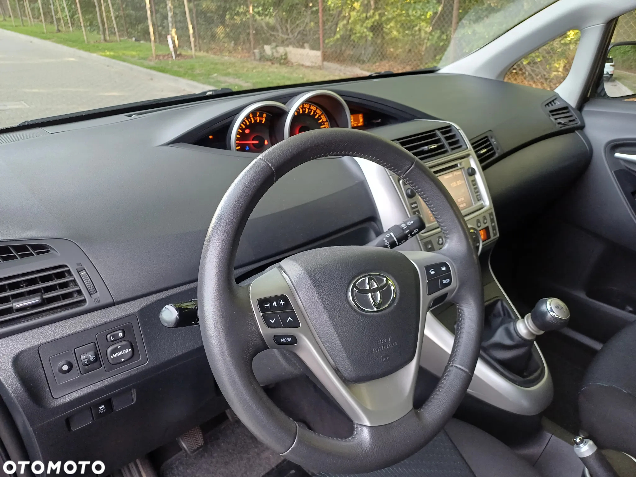 Toyota Verso 1.8 Sol EU5 - 10