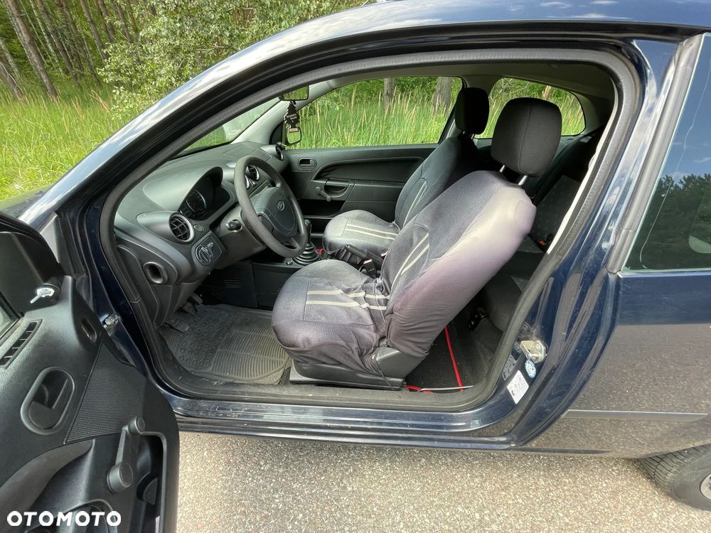 Ford Fiesta 1.3 - 11