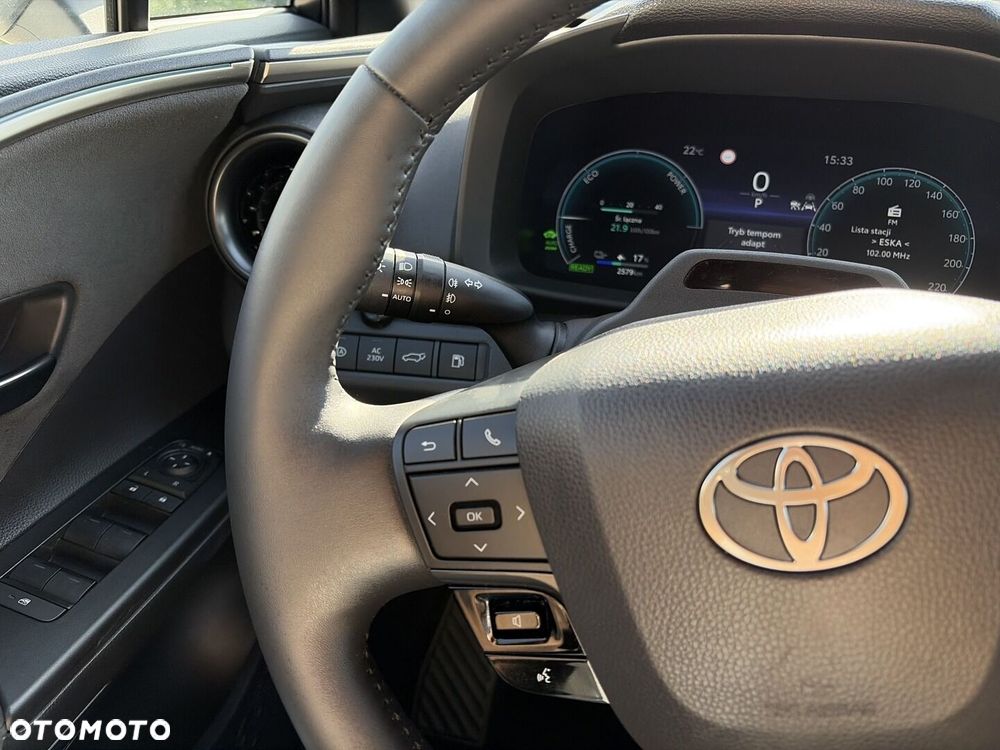 Toyota C-HR 2.0 PHEV Dynamic Force Executive - 29