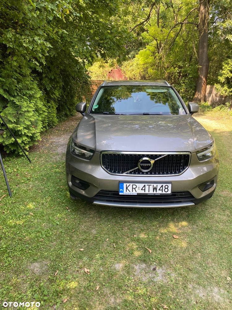 Volvo XC 40 B4 B AWD Momentum Pro - 1