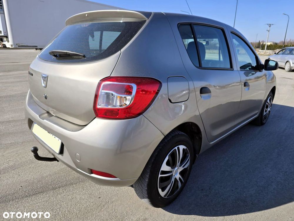 Dacia Sandero 1.2 16V 75 Live II - 28