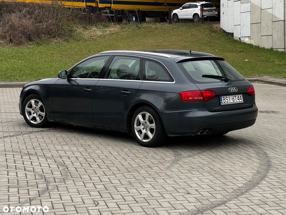Audi A4 Avant - 10