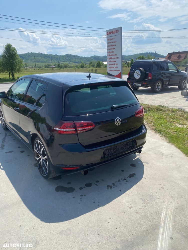 Volkswagen Golf GTI BlueMotion Technology - 3