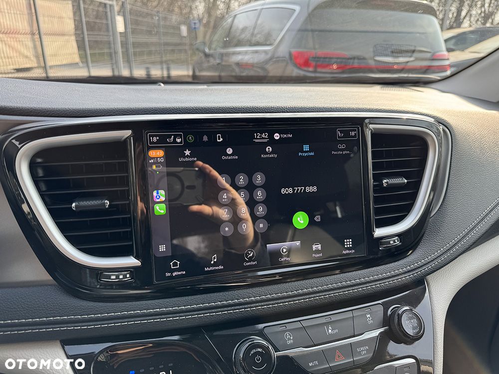 Chrysler Pacifica - 33