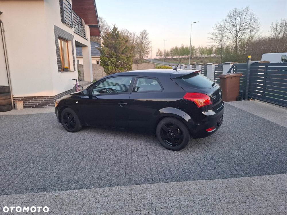 Kia ProCeed - 10