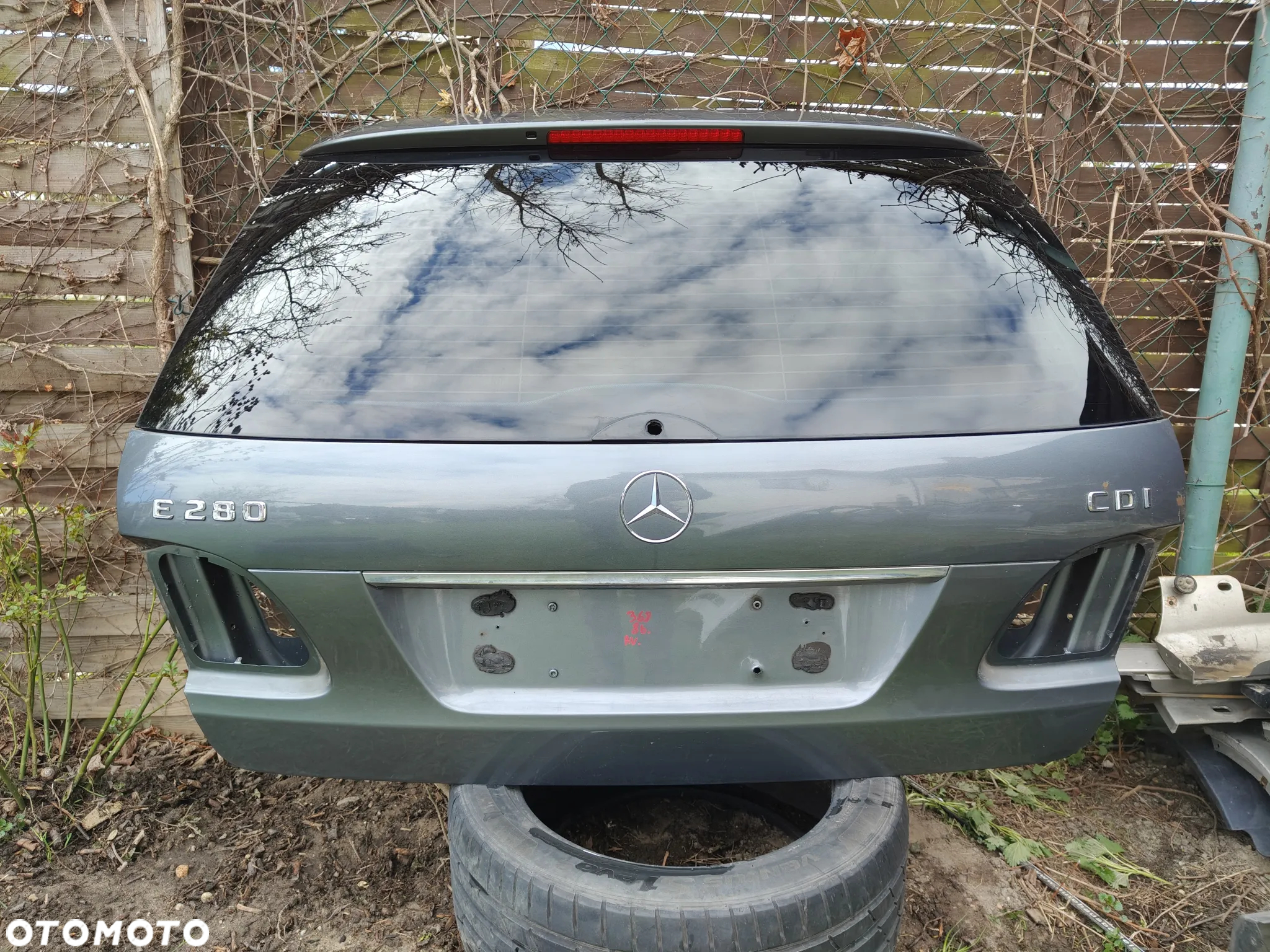 MERCEDES W211 Kombi Klapa Tylna Lak 368 - 3