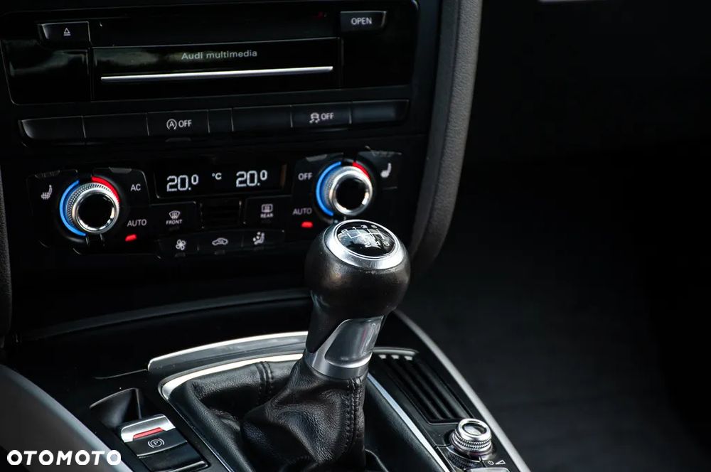 Audi A4 ver-2-0-tdi-dpf-attraction - 33