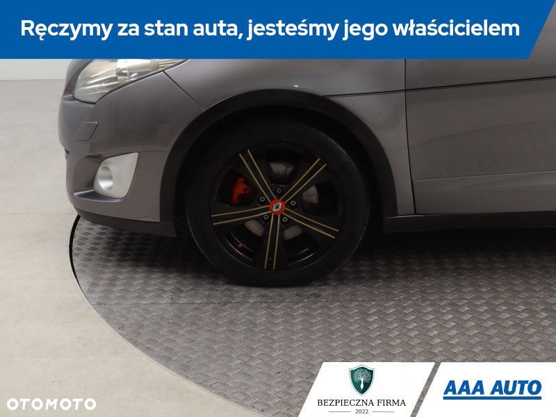 Renault Grand Scenic - 17
