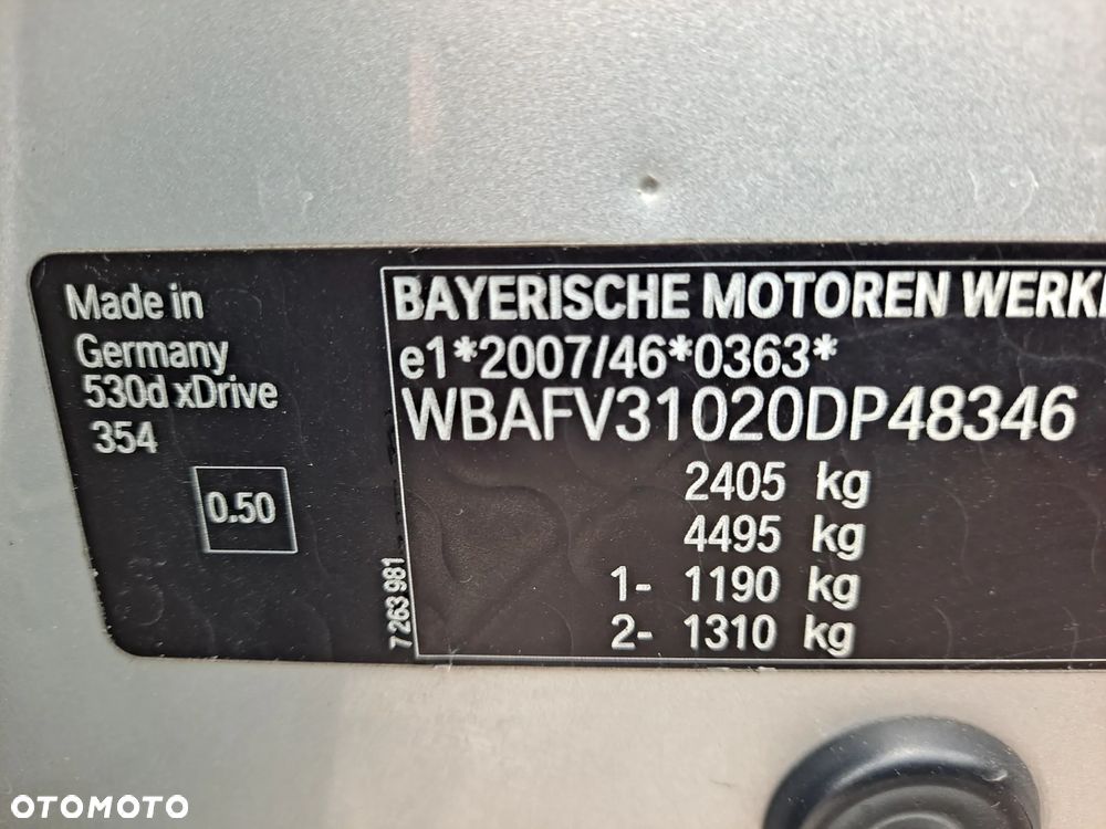 BMW Seria 5 530d xDrive Luxury Line - 35