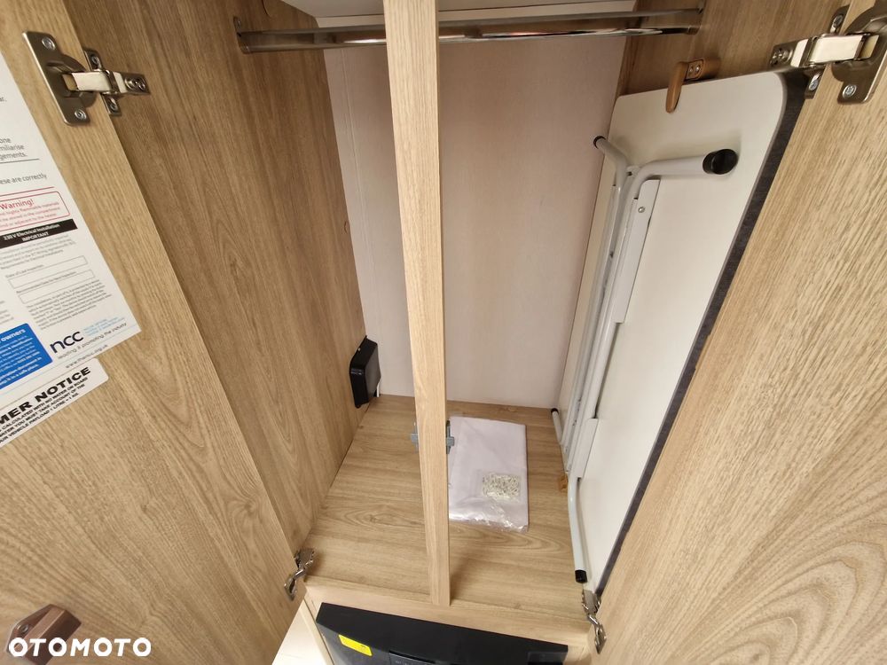 Elddis Xplore 304 - 9