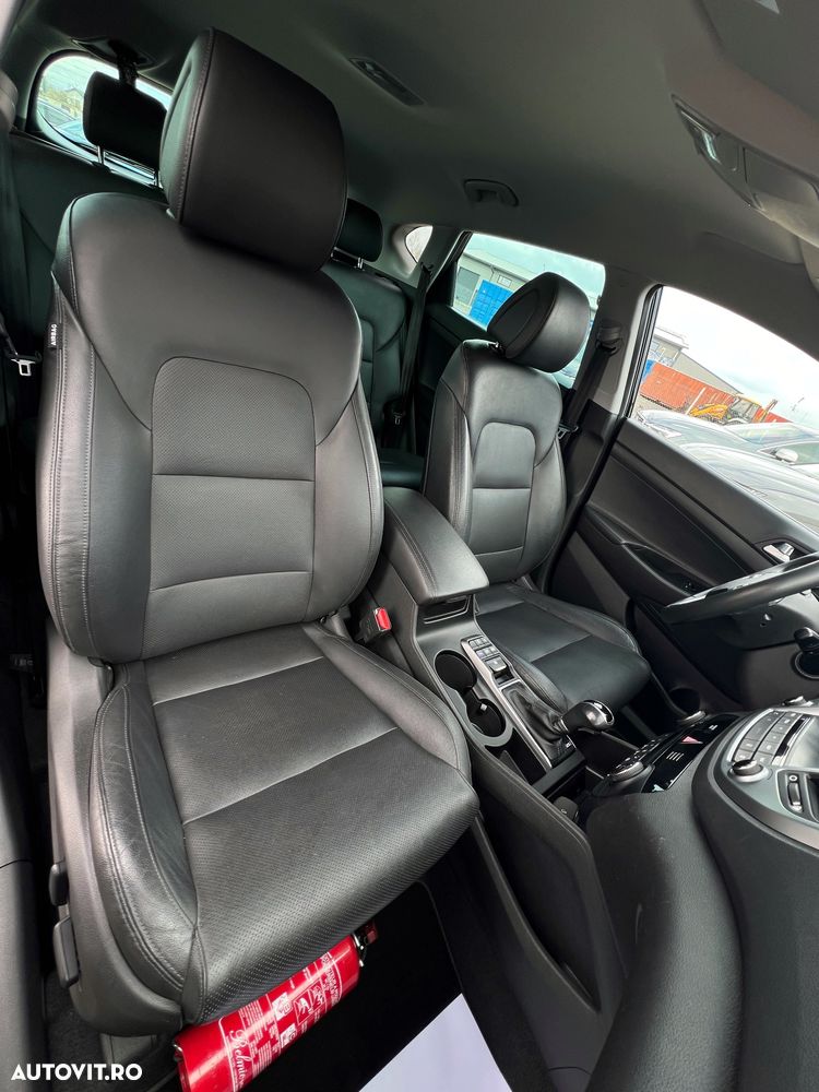 Hyundai Tucson blue 1.7 CRDi 2WD DCT Premium - 14