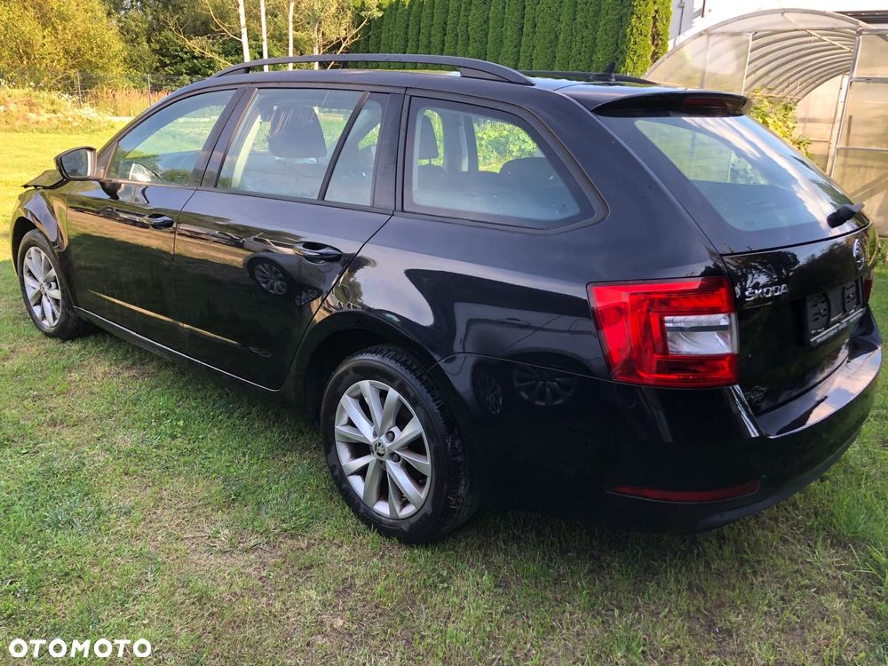 Skoda Octavia 1.6 TDI Premium Edition - 3