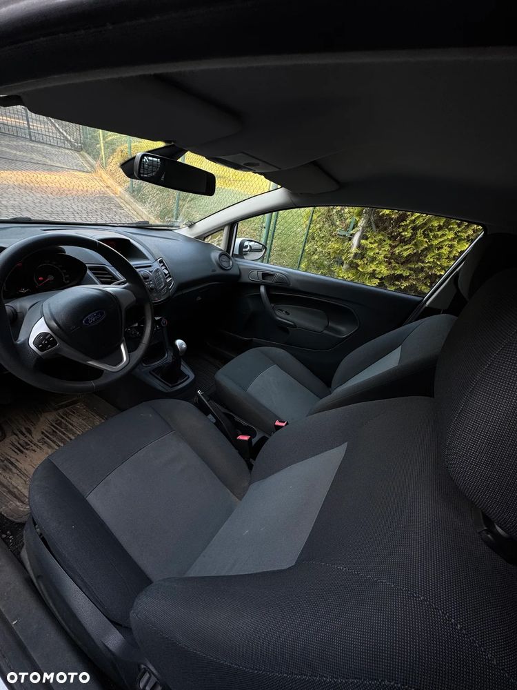 Ford Fiesta - 6