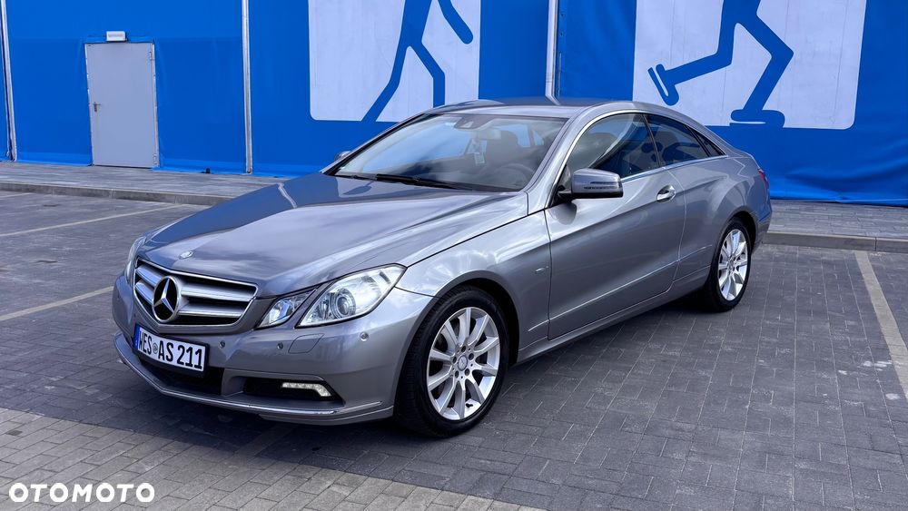 Mercedes-Benz Klasa E 350 CGI BlueEFFICIENCY 7G-TRONIC Avantgarde - 4