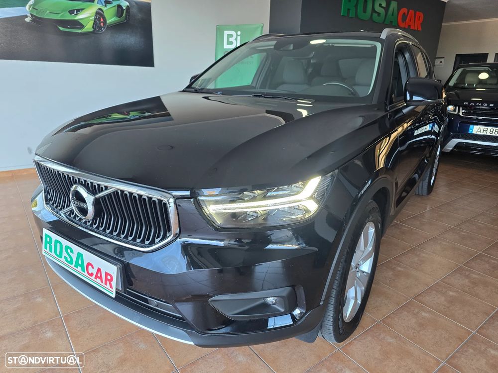 Volvo XC 40 1.5 T3 Momentum Geartronic - 3
