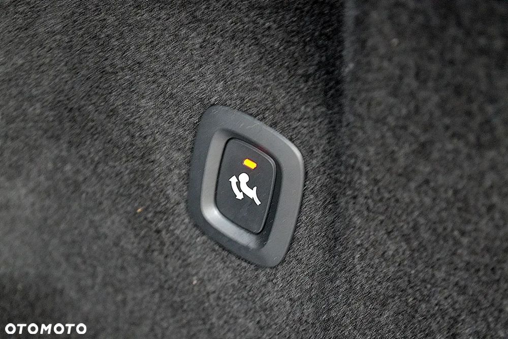 Volvo XC 60 B4 D Geartronic Momentum - 22