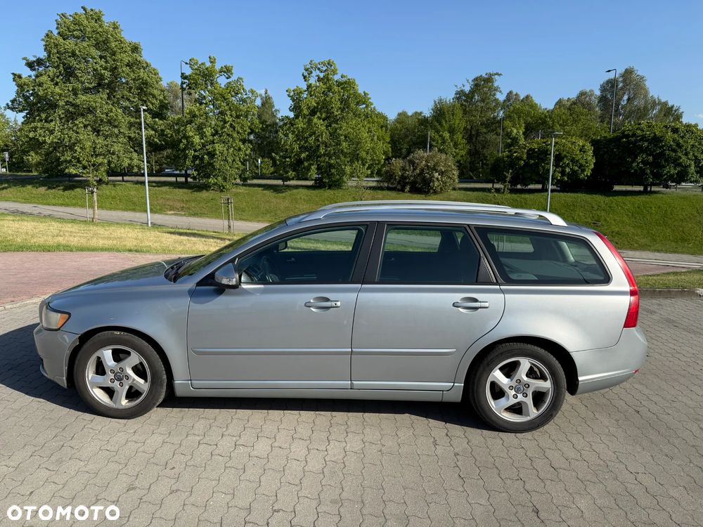 Volvo V50 D2 Momentum Start-Stop - 2
