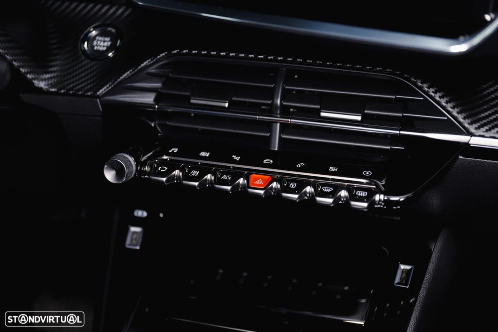 Peugeot e-2008 50 kWh Allure - 8