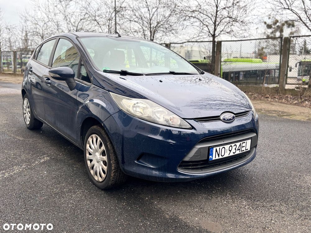 Ford Fiesta - 2