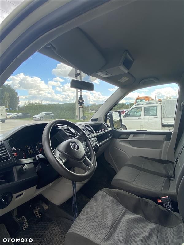 Volkswagen Transporter - 9
