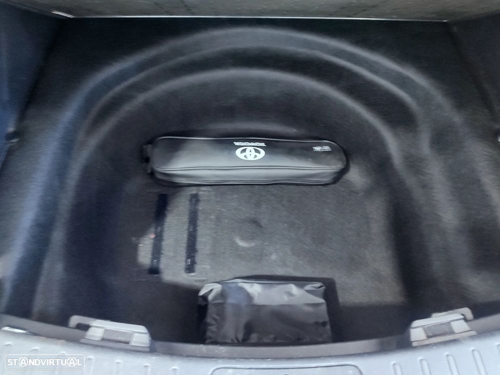 Toyota Corolla Touring Sports 1.8 Hybrid Trek - 34