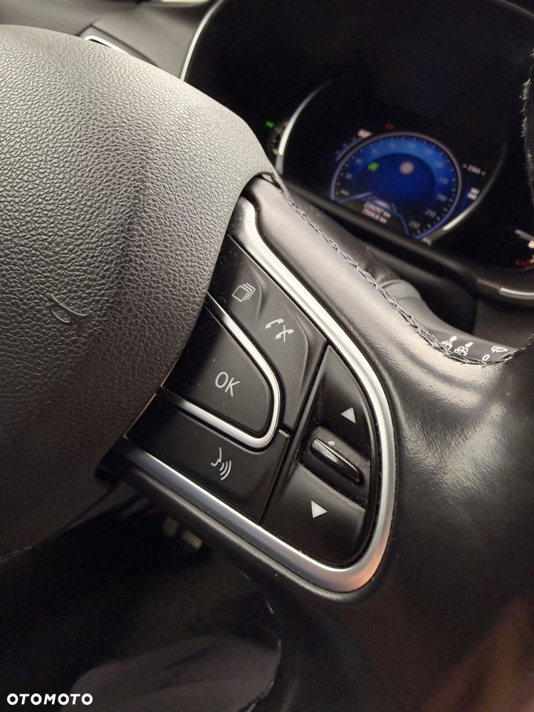 Renault Megane 1.5 dCi Limited EDC - 7