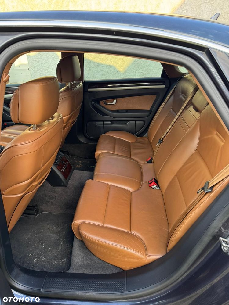 Audi A8 - 5