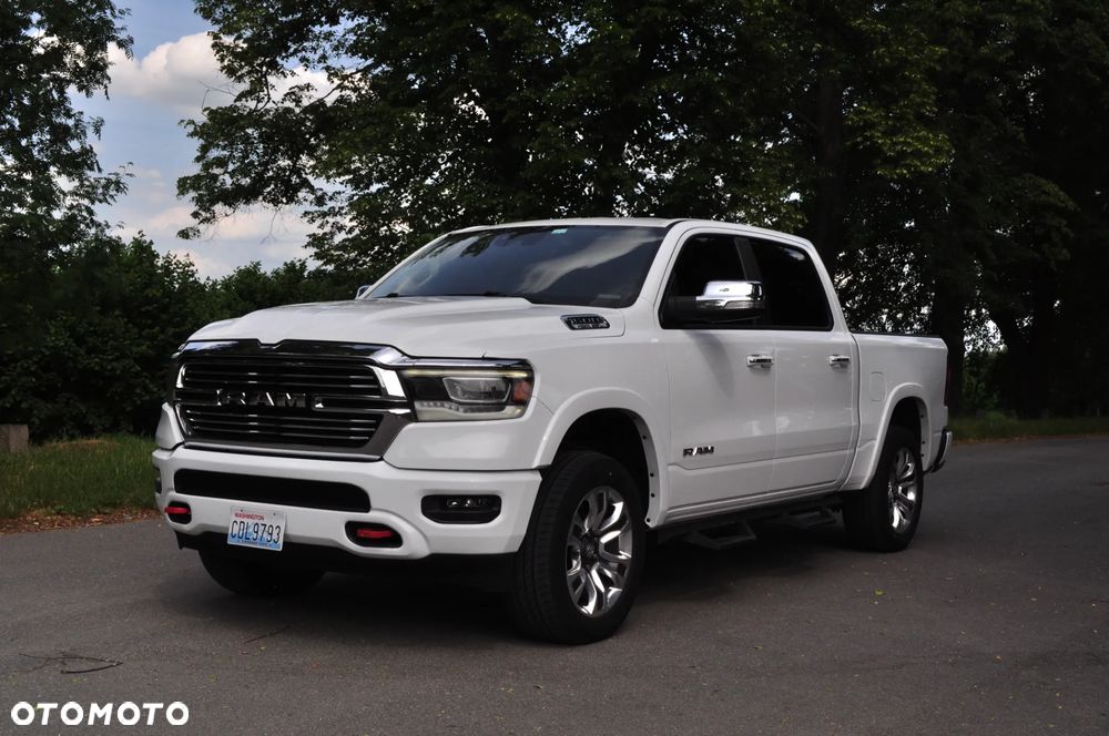 RAM 1500 5.7 Crew Cab Laramie - 2