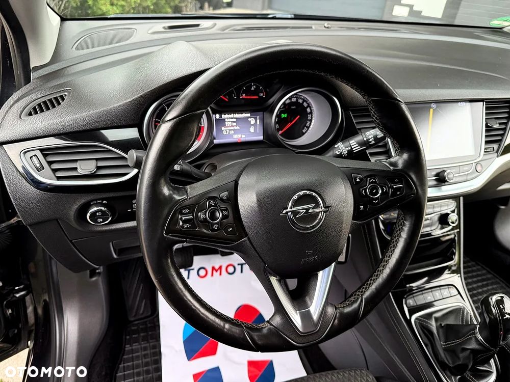 Opel Astra 1.6 BiTurbo D (CDTI) Start/Stop Innovation - 22