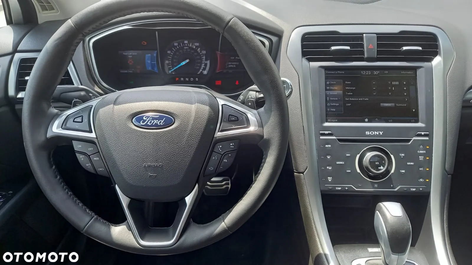 Ford Fusion 2.0 EcoBoost Titanium - 11