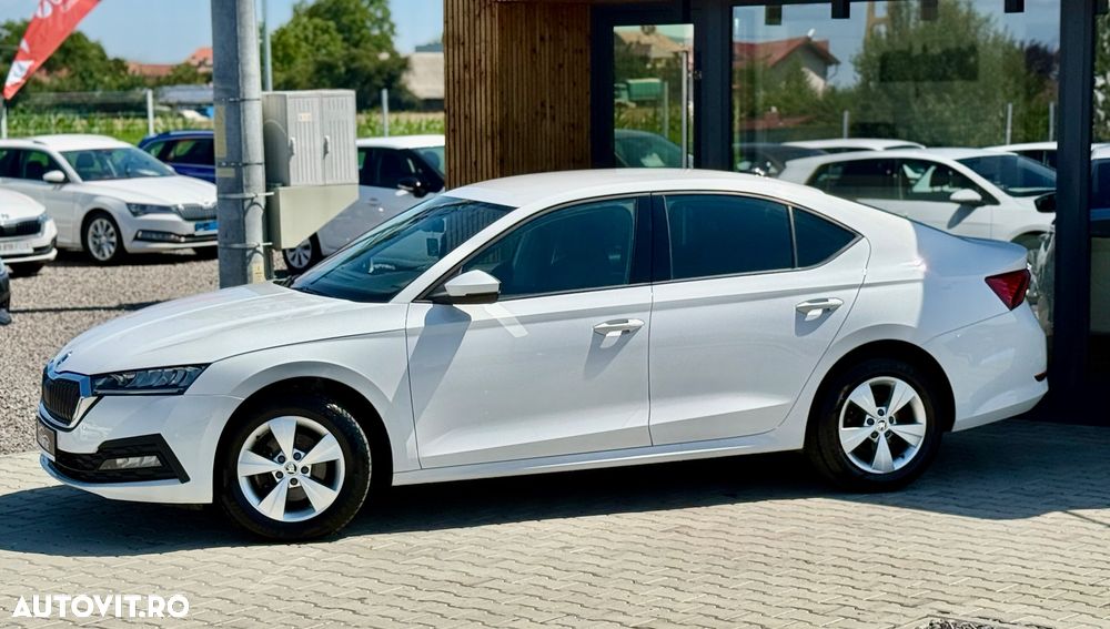 Skoda Octavia Combi 2.0 TDI Ambition - 24