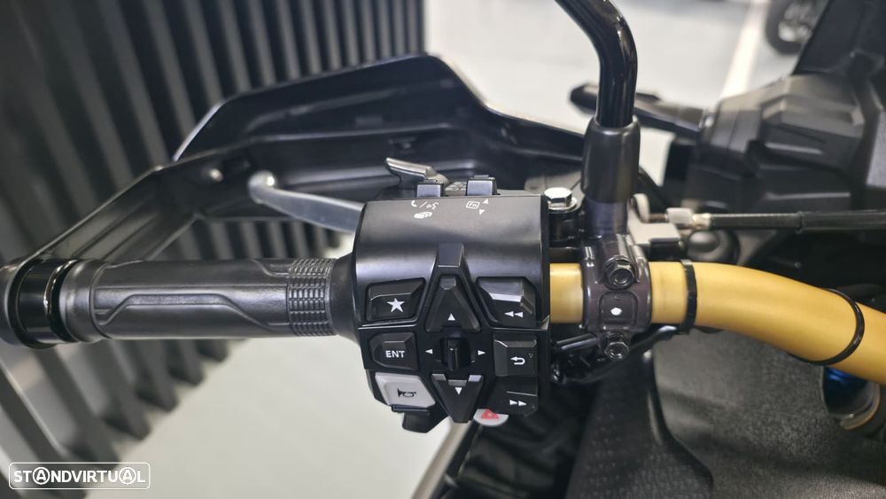 Honda Africa Twin - 8