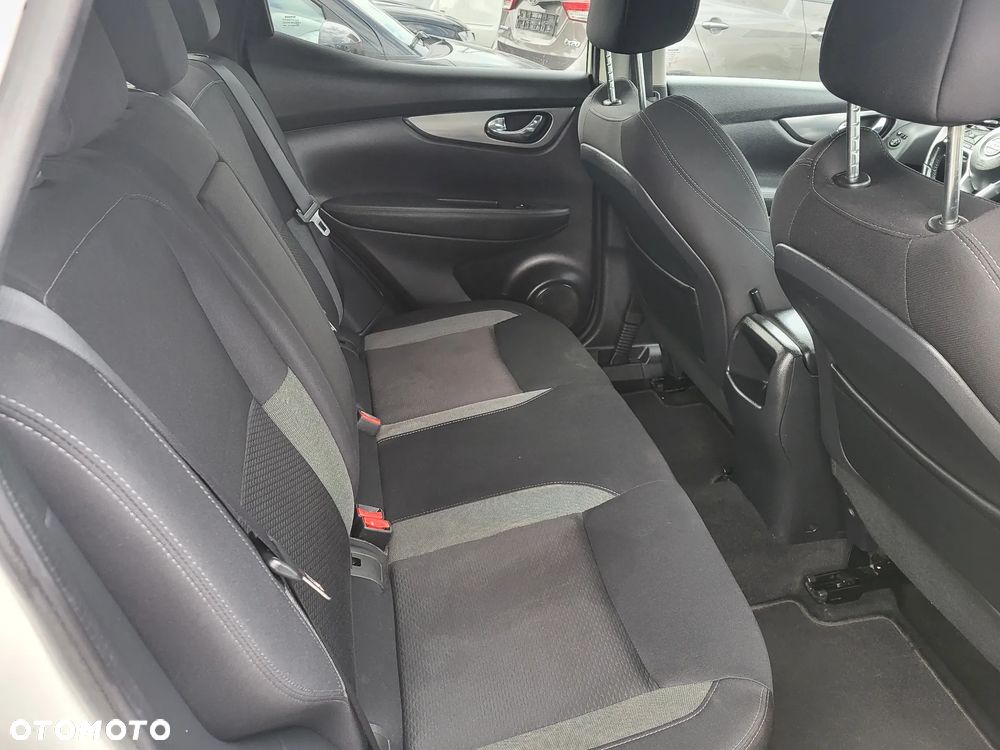 Nissan Qashqai 1.3 DIG-T Tekna - 26
