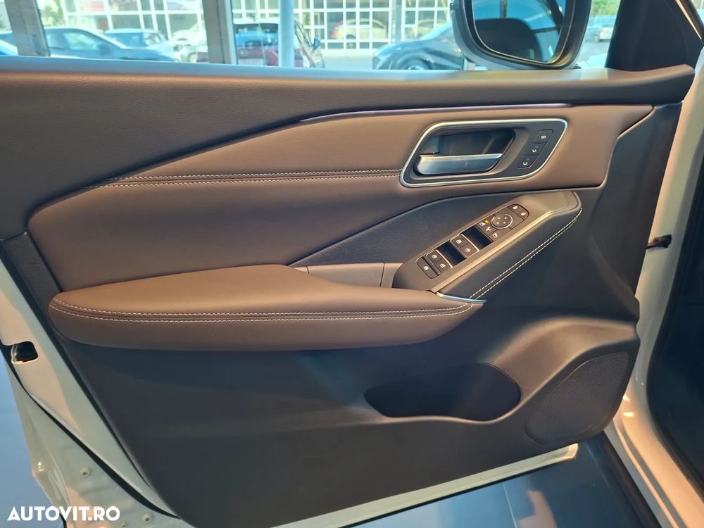 Nissan Qashqai 1.3 l 156CP X-Tronic MHEV Tekna - 10