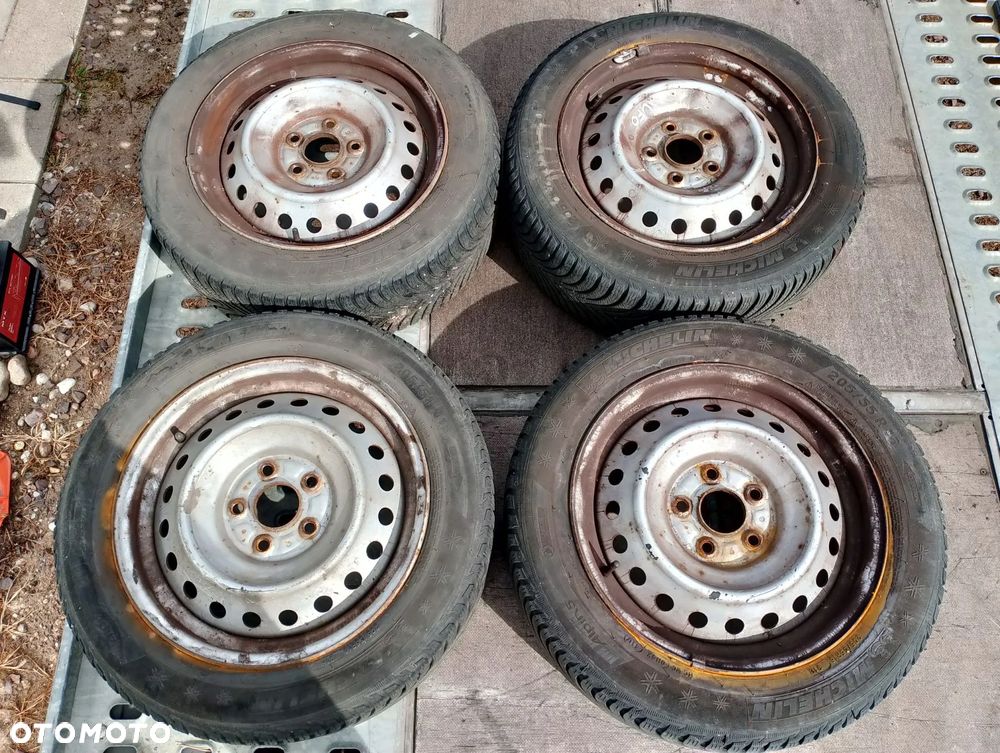 Koła zimowe stalowe 5-7mm Honda Civic FR-V 5x114,3 205/55/16 Michelin Alpin 5 - 1