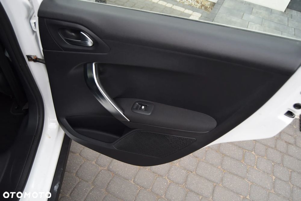 Peugeot 2008 120 VTI Allure - 23